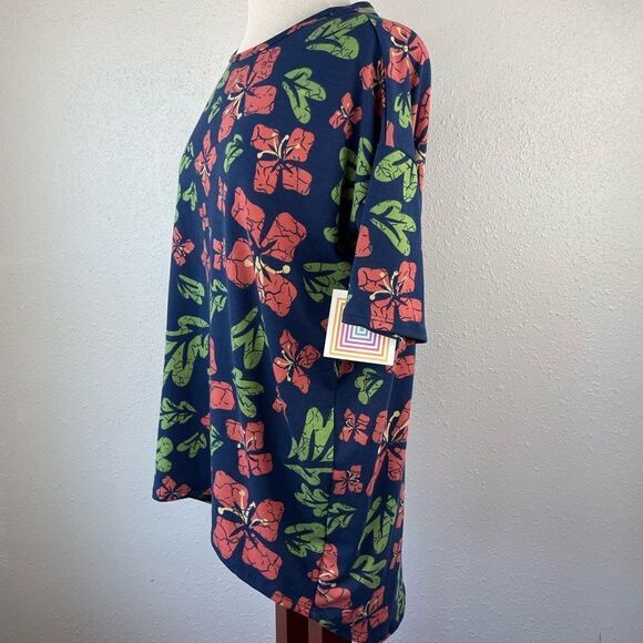 NWT LulaRoe Irma Top Size XXS - Picture 3 of 6